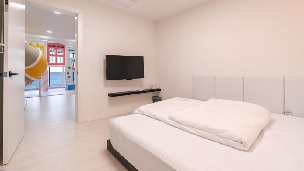 Pohang The Elite Private Kids Pool Villa Room photo